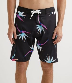 Bermuda Surf com Estampa Floral Estrelitzias