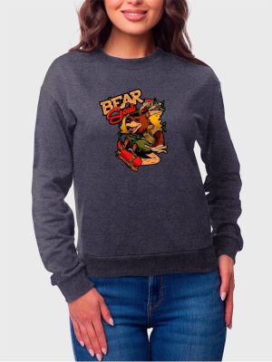 Moletom Gola Redonda Feminino Flanelado Estampa Urso De Skate Chumbo